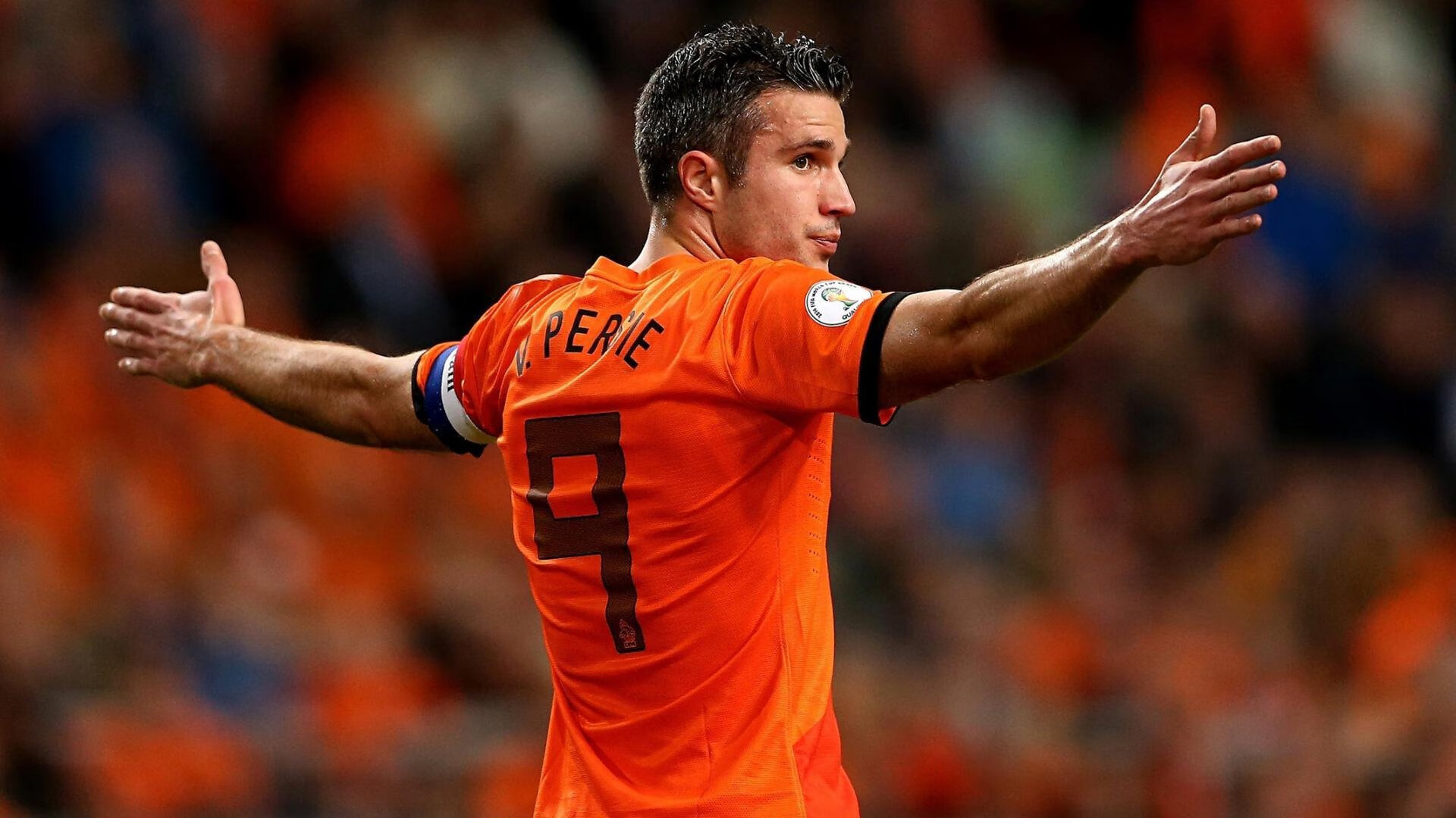 詹姆斯绝杀夜,当火箭红色淹没活塞蓝,他让时间凝固