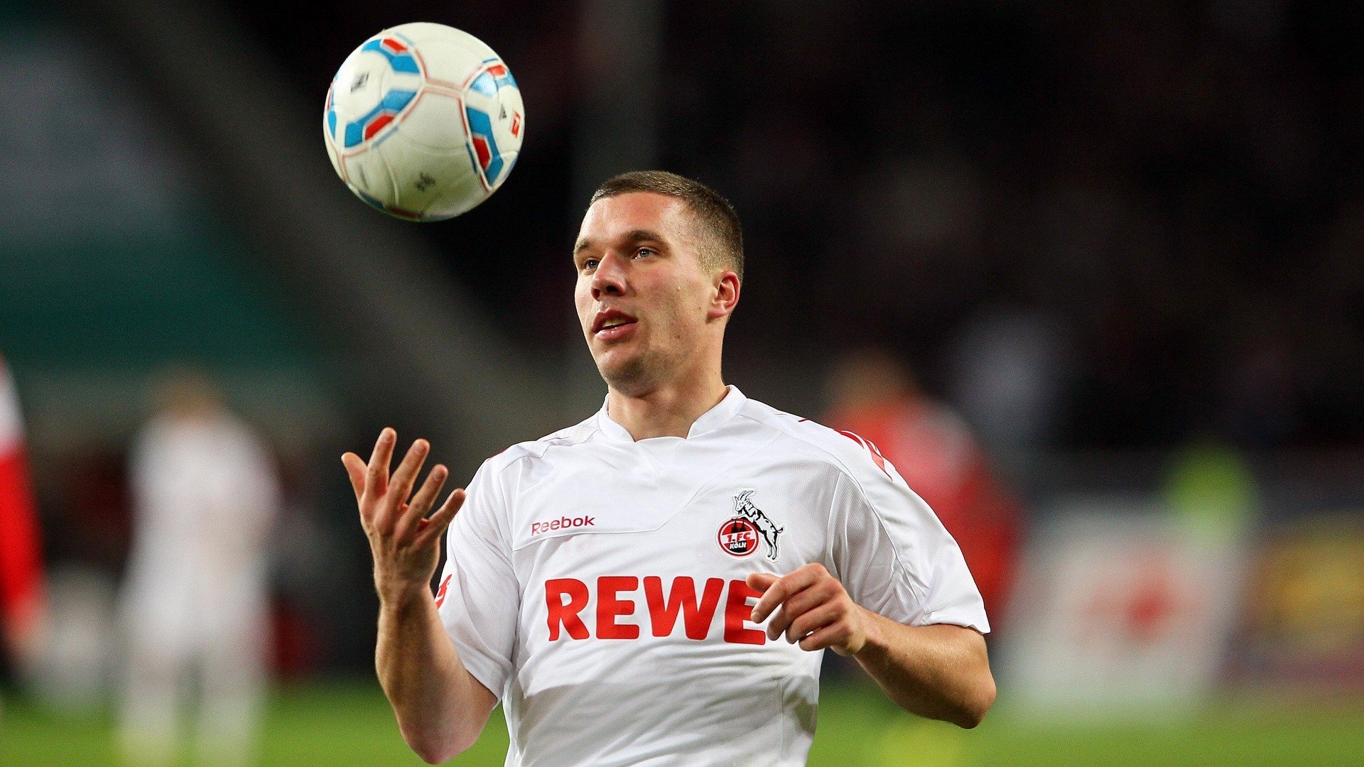 三笘薰打出统治级数据，希腊末节带走伊拉克，亚洲足球的暗夜与欧洲的黄昏