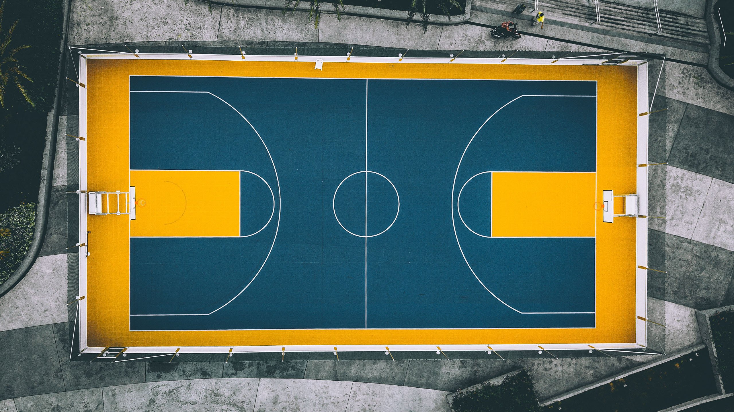 沙漠风暴与铁壁传奇,卡塔尔险胜匈牙利,库尔图瓦封神之夜